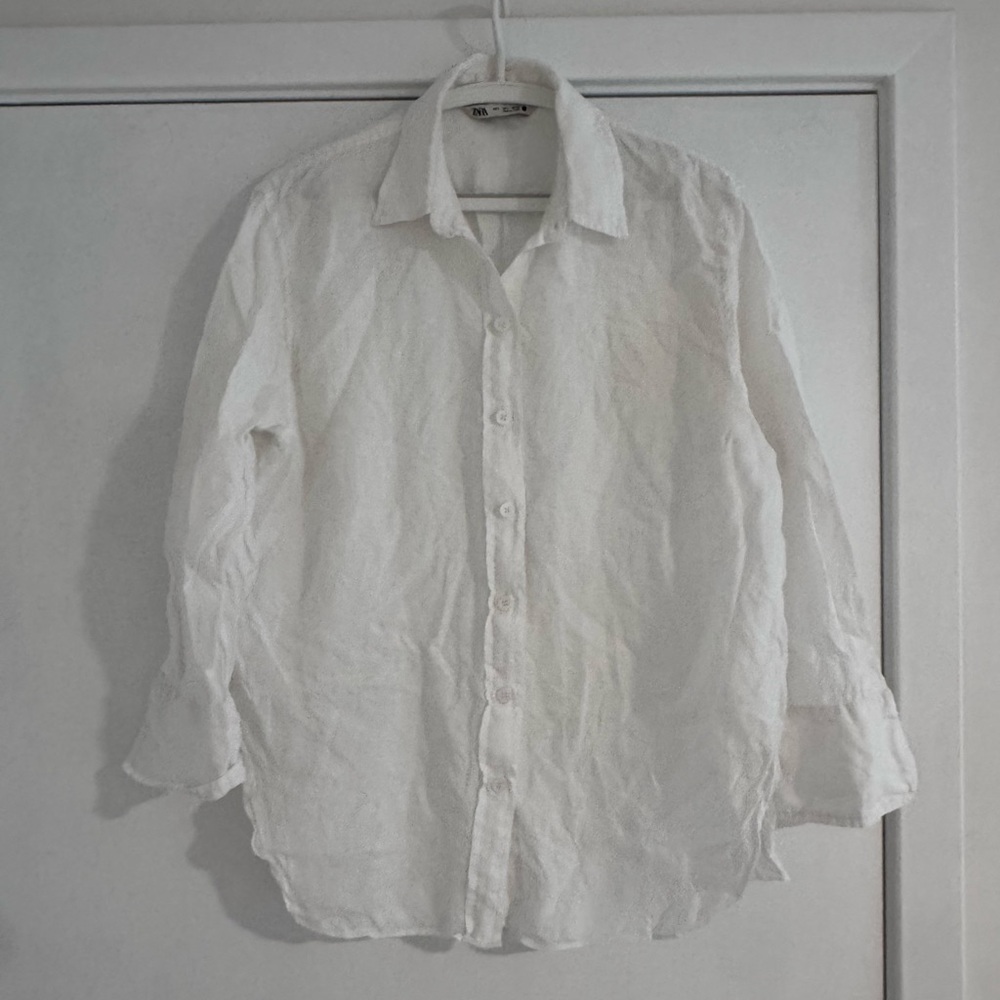 White linen button down shirt Zara size S Small EUC